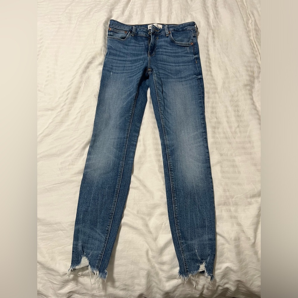 Zara Blue Skinny Jeans with Tapered Ankle